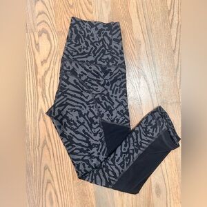 lululemon athletica Black and Gray Patterned Leggings